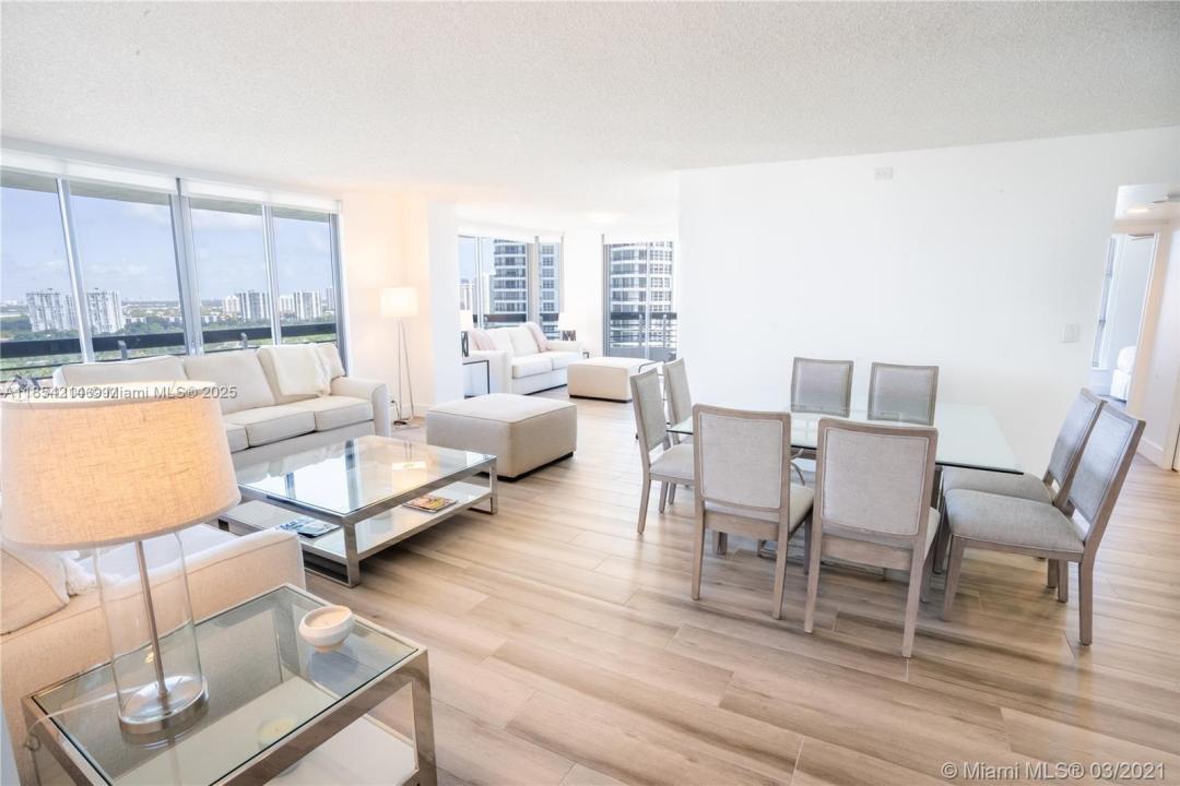 3530 Mystic Pointe Dr 2509, Aventura, פלורידה 33180, ארצות הברית של אמריקה 