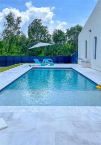 395 Pace Avenue, Lehigh Acres, Florida 33974, USA