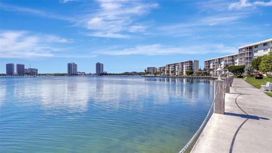 3030 Marcos Dr T205, Aventura, Florida 33160, USA