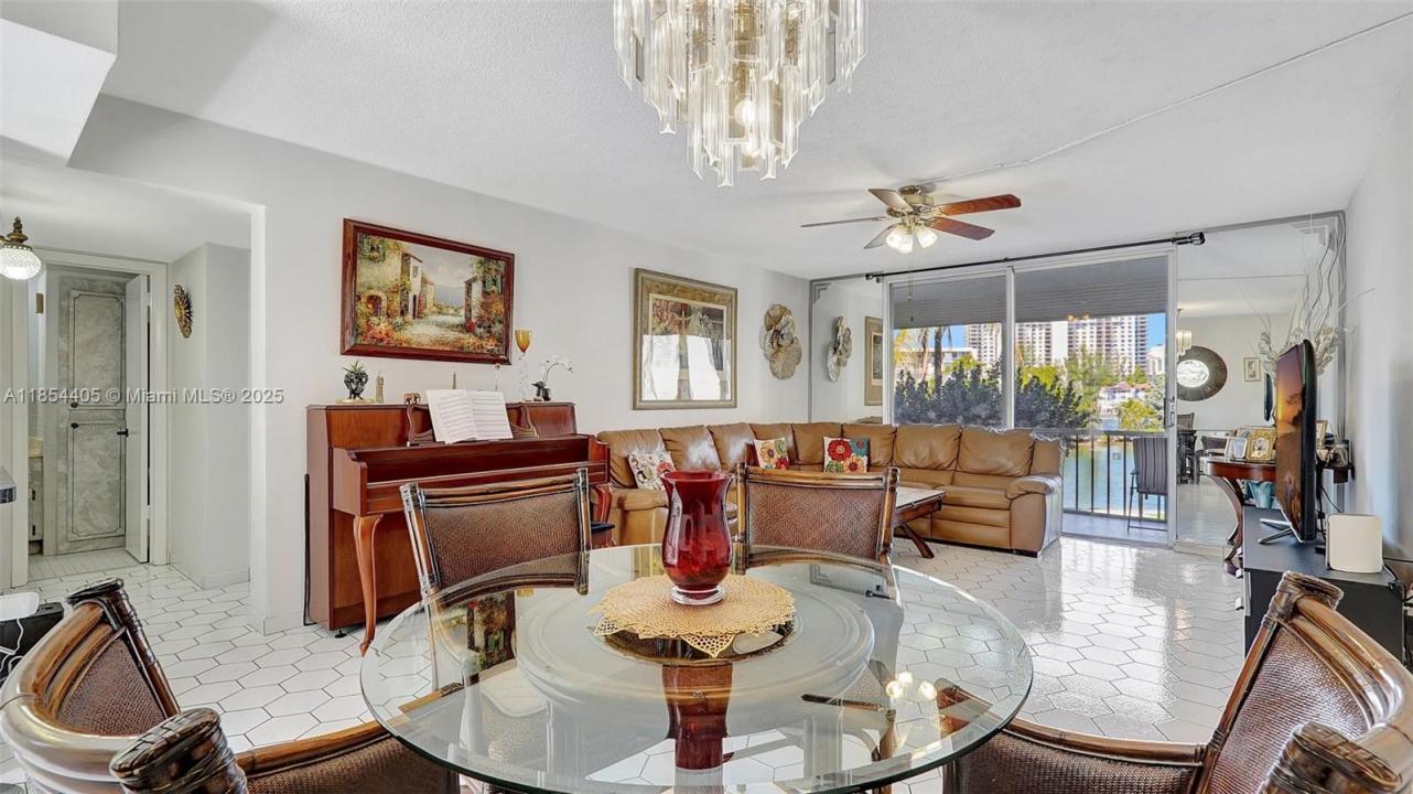 3030 Marcos Dr T205, Aventura, Florida 33160, USA