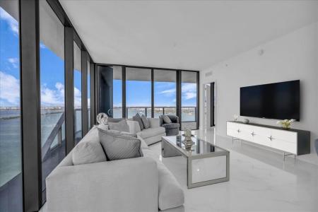 700 NE 24th St 4501, Miami, Florida 33137