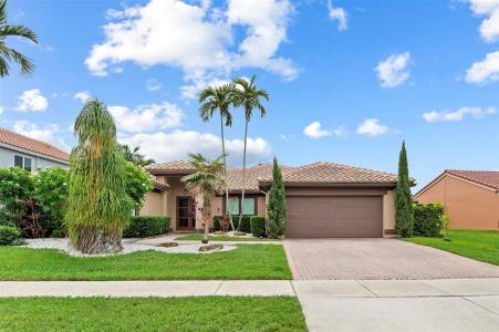 1123 NW 195th Ave, Pembroke Pines, Florida 33029