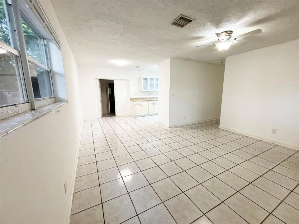 560 SW 50th Ter, Margate, Florida 33068