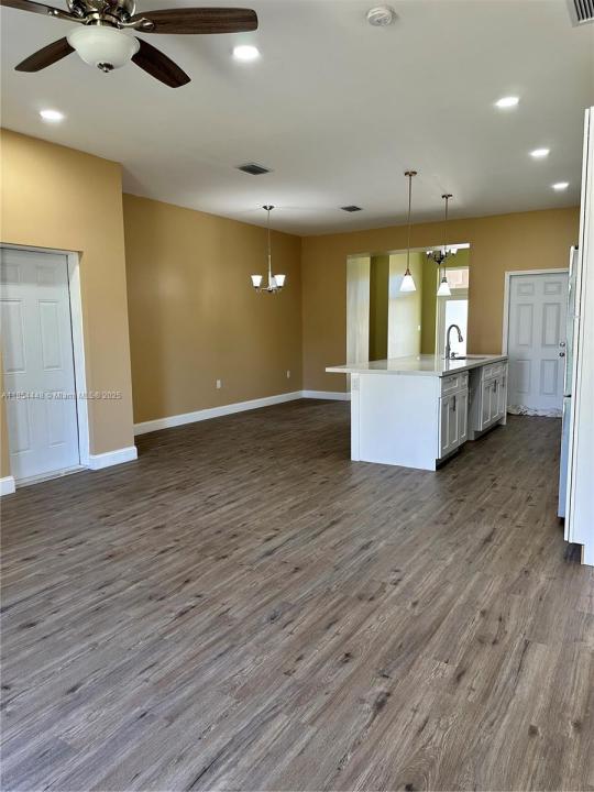 1140 Harlingen RD SW, Palm Bay, 佛羅里達州 32908, 美國