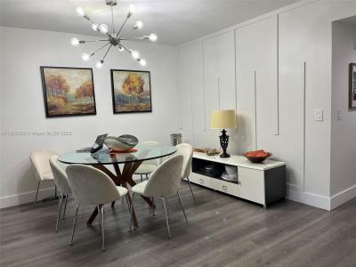 342 Lakeview Dr 104, Weston, Florida 33326, USA