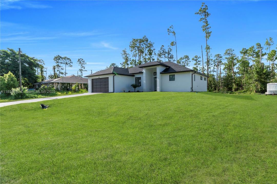 4002 E 9TH ST, Lehigh Acres, Florida 33972, Estados Unidos