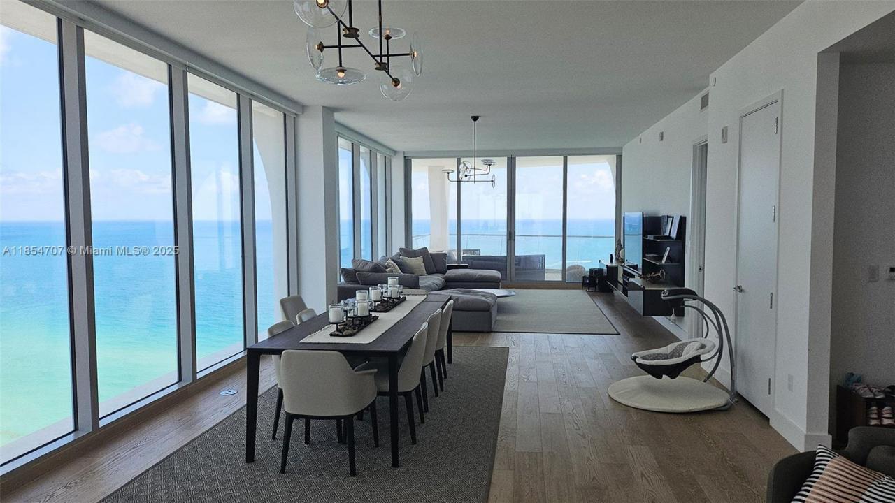 16901 Collins Ave 2005, Sunny Isles Beach, Floryda 33160, USA