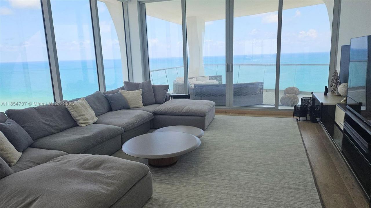16901 Collins Ave 2005, Sunny Isles Beach, Floryda 33160, USA