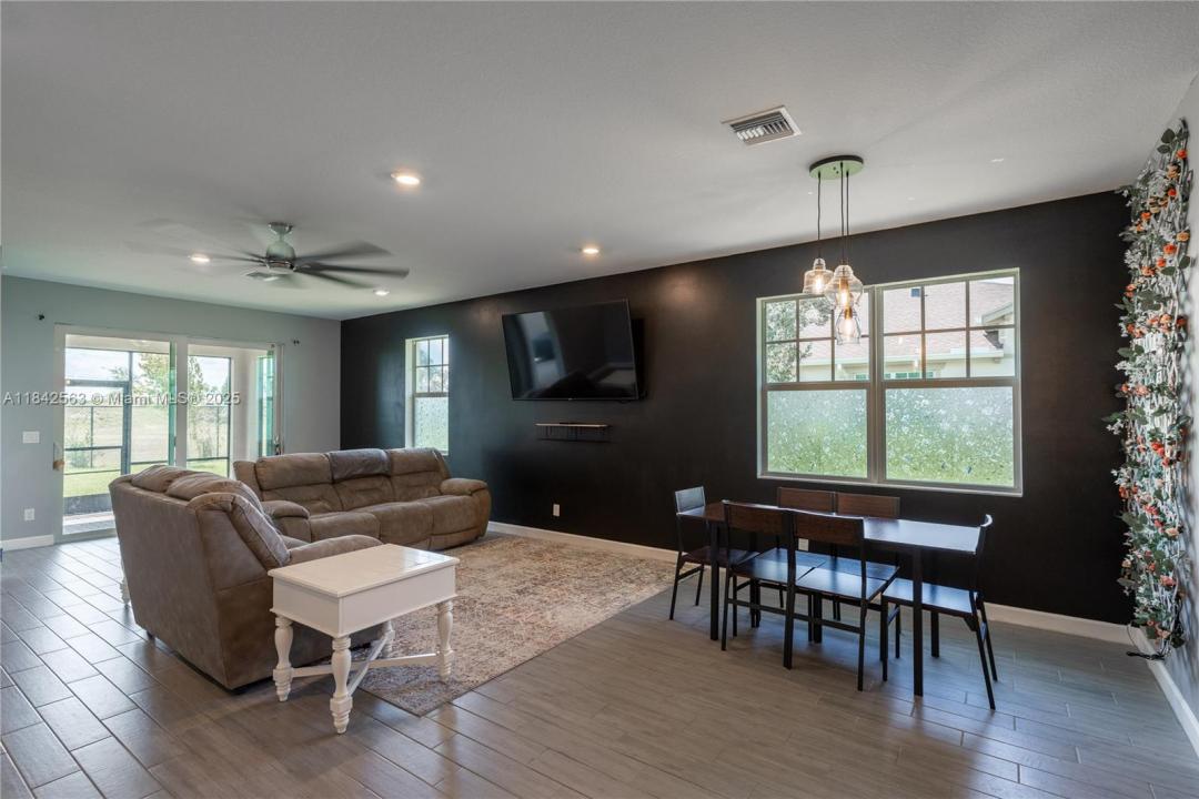 1274 Tangled Orchard Trce, Loxahatchee, Florida 33470, Estados Unidos