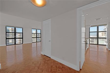 1111 Crandon Blvd A1107, Key Biscayne, Florida 33149, USA