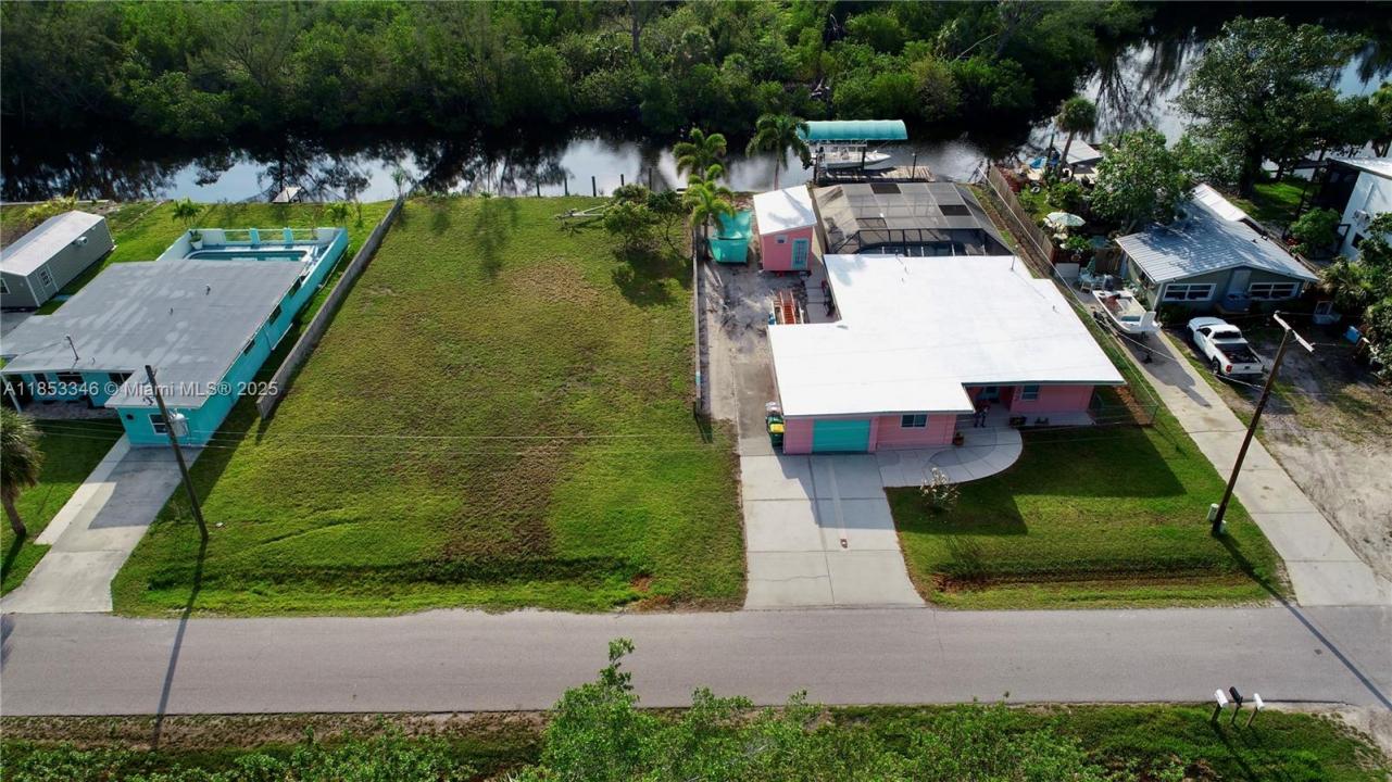 232 DARST AVE, Punta Gorda, Florida 33950, USA