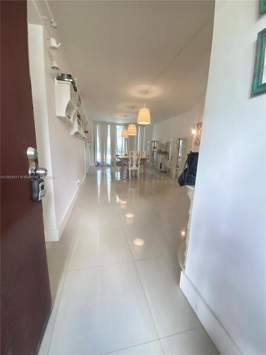 3301 N Country Club Dr 112, Aventura, Florida 33180, Amerika Birleşik Devletleri