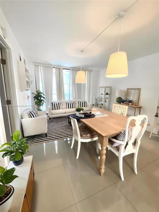 3301 N Country Club Dr 112, Aventura, Florida 33180, Amerika Birleşik Devletleri