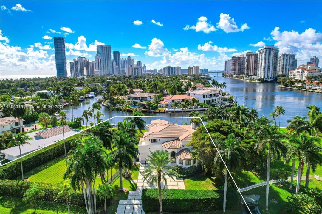 288 S Parkway Pkwy, Golden Beach, فلوريدا 33160, الولايات المتحدة