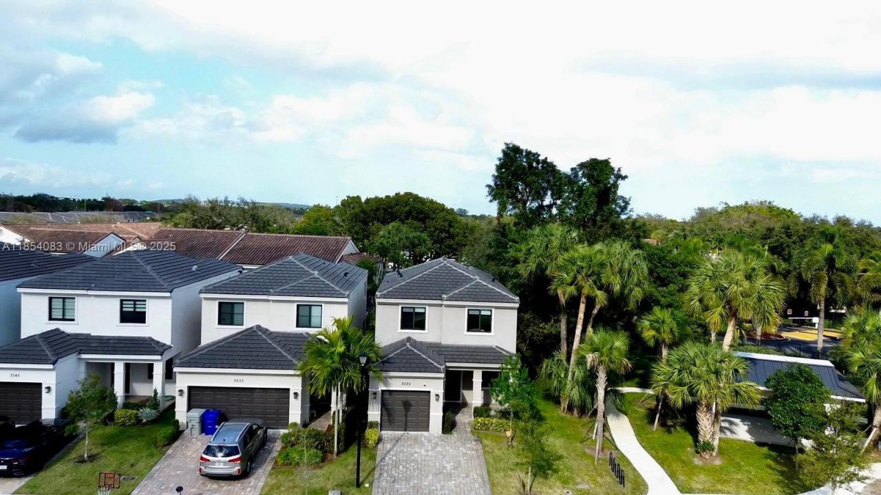 3525 NW 1st St, Pompano Beach, Florida 33069, Estados Unidos