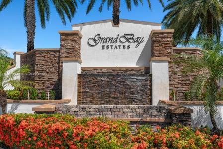10023 NW 89th Ter, Doral, Florida 33178, USA