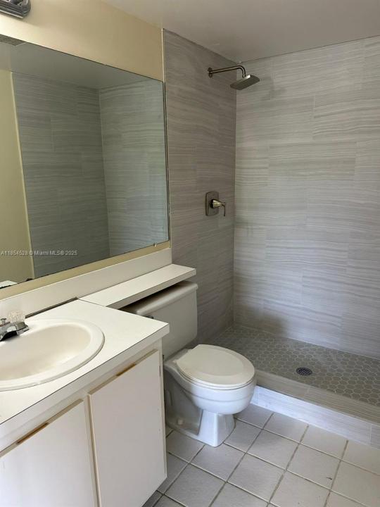 1009 Green Pine Blvd H3, West Palm Beach, Florida 33409, Stati Uniti