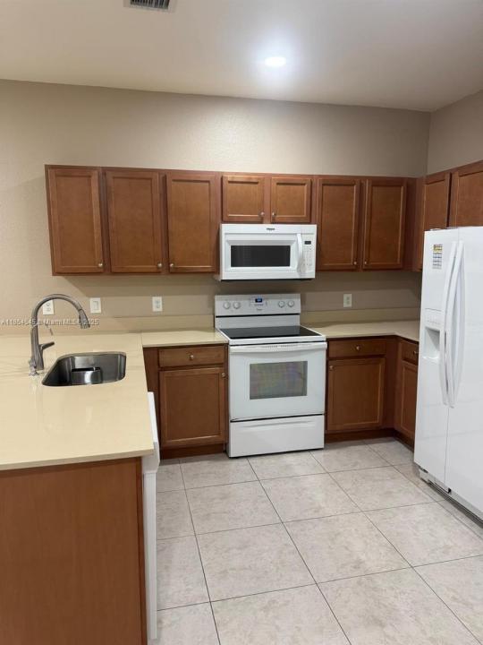 230 NW 109th Ave 209, Miami, Flórida 33172, Estados Unidos