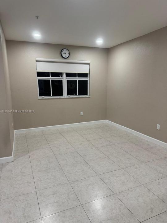 230 NW 109th Ave 209, Miami, Flórida 33172, Estados Unidos