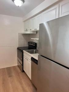 7820 NE Bayshore Ct 210, Miami, Florida 33138, USA