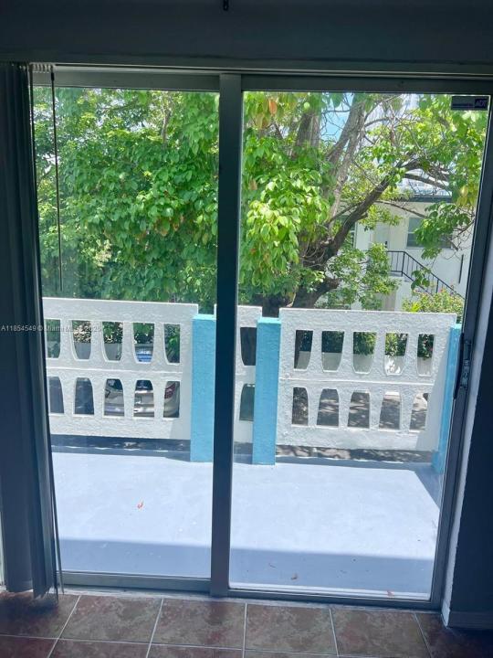 7820 NE Bayshore Ct 210, Miami, Флорида 33138, Соединенные Штаты
