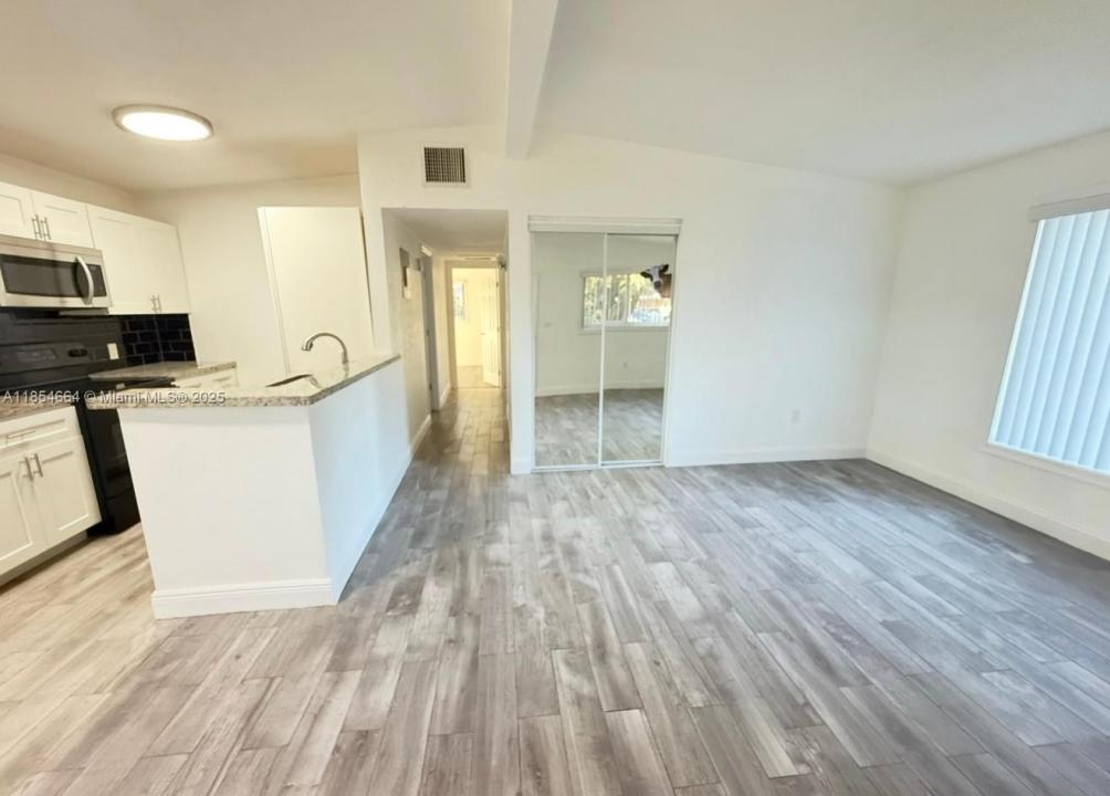 3245 NW 3rd St, Lauderhill, Florida 33311, Stati Uniti