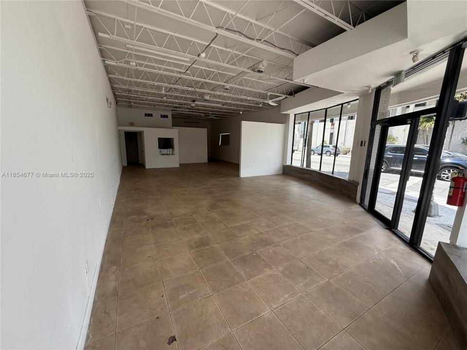 650 NE 125th St 800, North Miami, Florida 33161, Estados Unidos