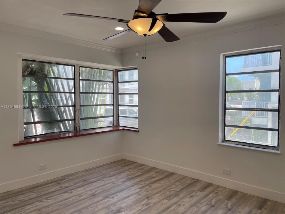 730 12th St 10, Miami Beach, Florida 33139, USA