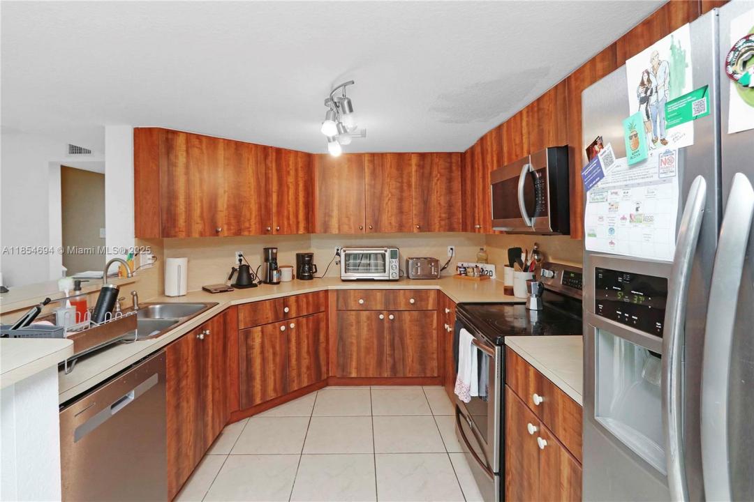 10921 NW 88th Ter 1303, Doral, Florida 33178