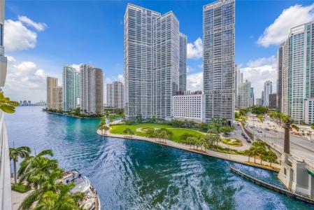 200 Biscayne Boulevard Way 904, Miami, Florida 33131, USA