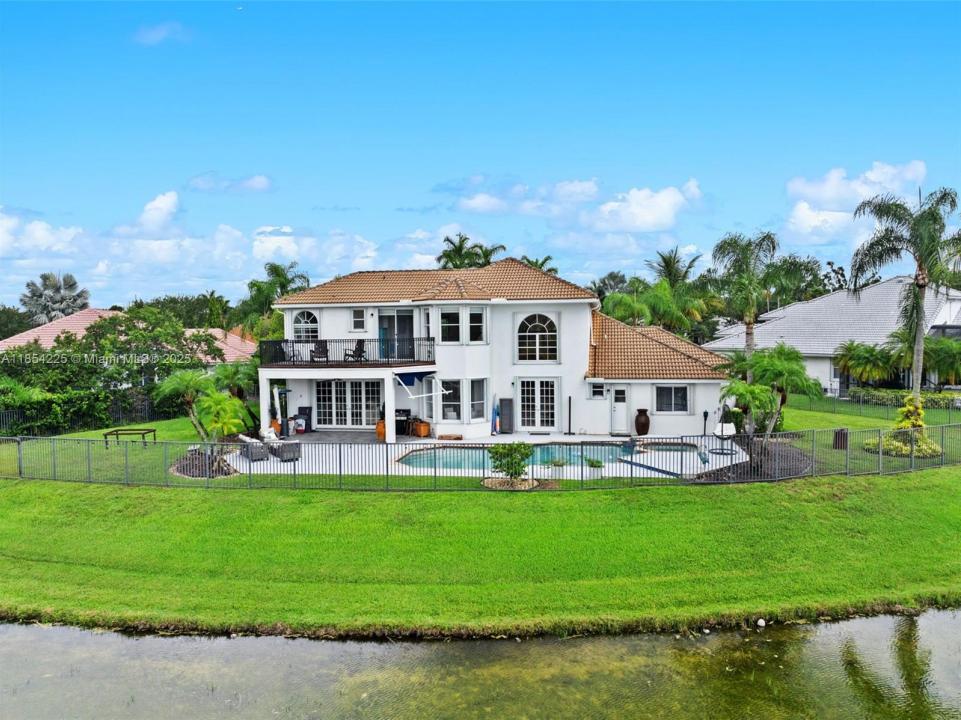 3249 Muirfield, Weston, Florida 33332, USA