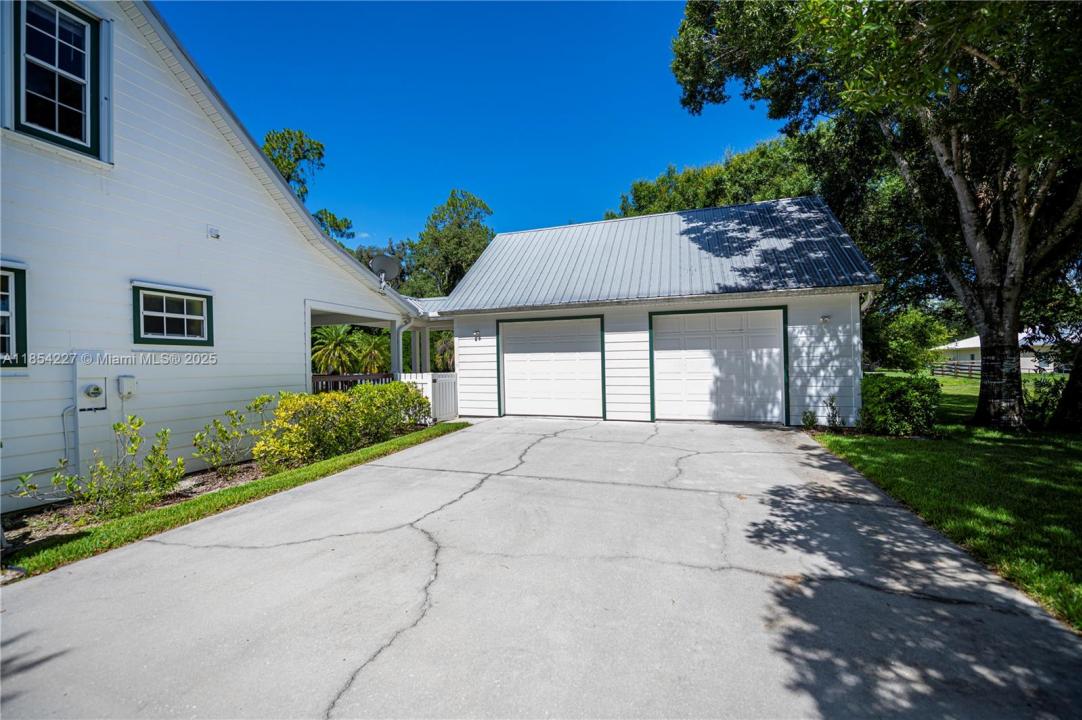 202 N Cypress Ave, La Belle, フロリダ 33935, アメリカ合衆国