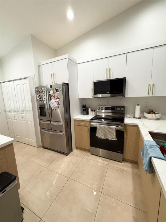 19231 NW 67th Pl, Hialeah, フロリダ 33015, アメリカ合衆国