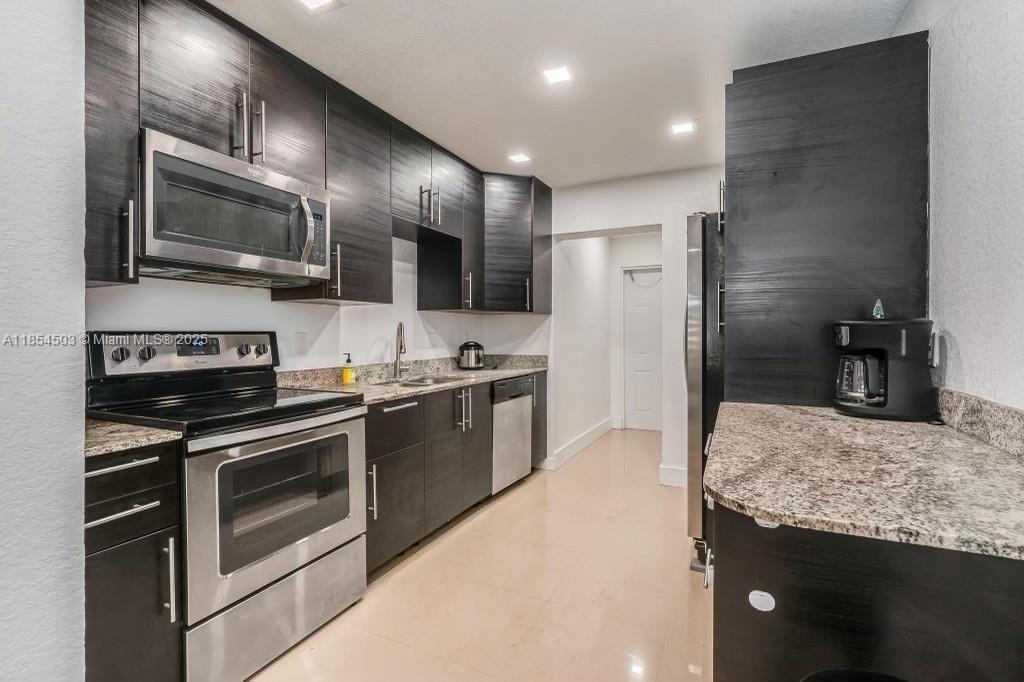 16110 NW 26th Ave, Miami Gardens, Florida 33054, Stati Uniti