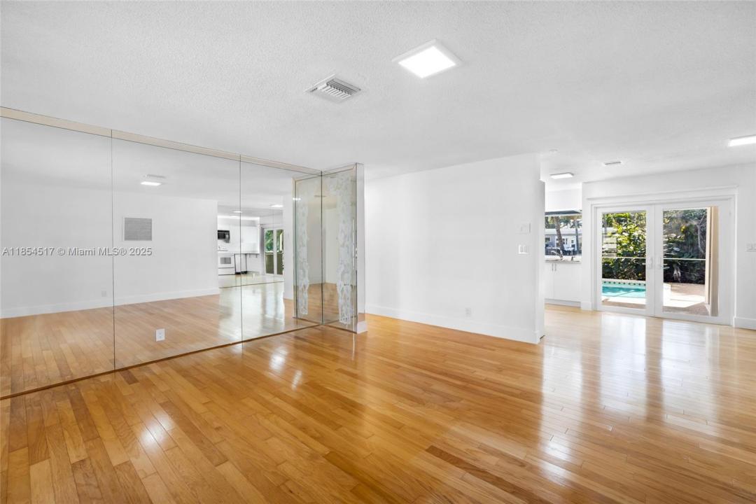 2020 NW 33rd Ct Waterfront, Oakland Park, Florida 33309, Estados Unidos