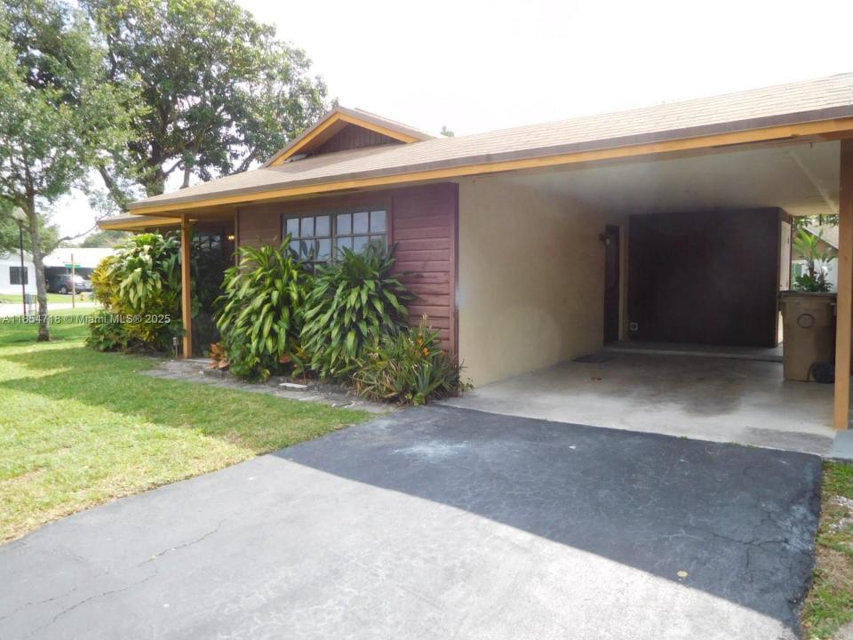 3686 W Citrus Trce 26, Davie, Floryda 33328, USA