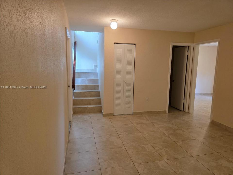 6945 SW 111th Ct 6945, Miami, 佛羅里達州 33173, 美國