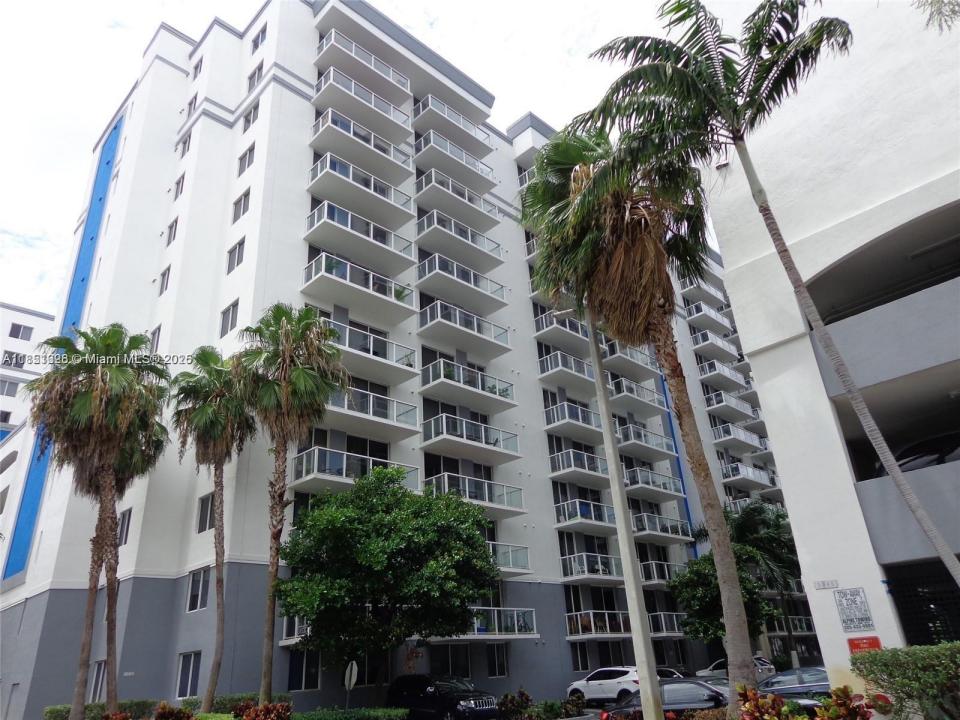 5091 NW 7th St 711, Miami, Florida 33126, Estados Unidos