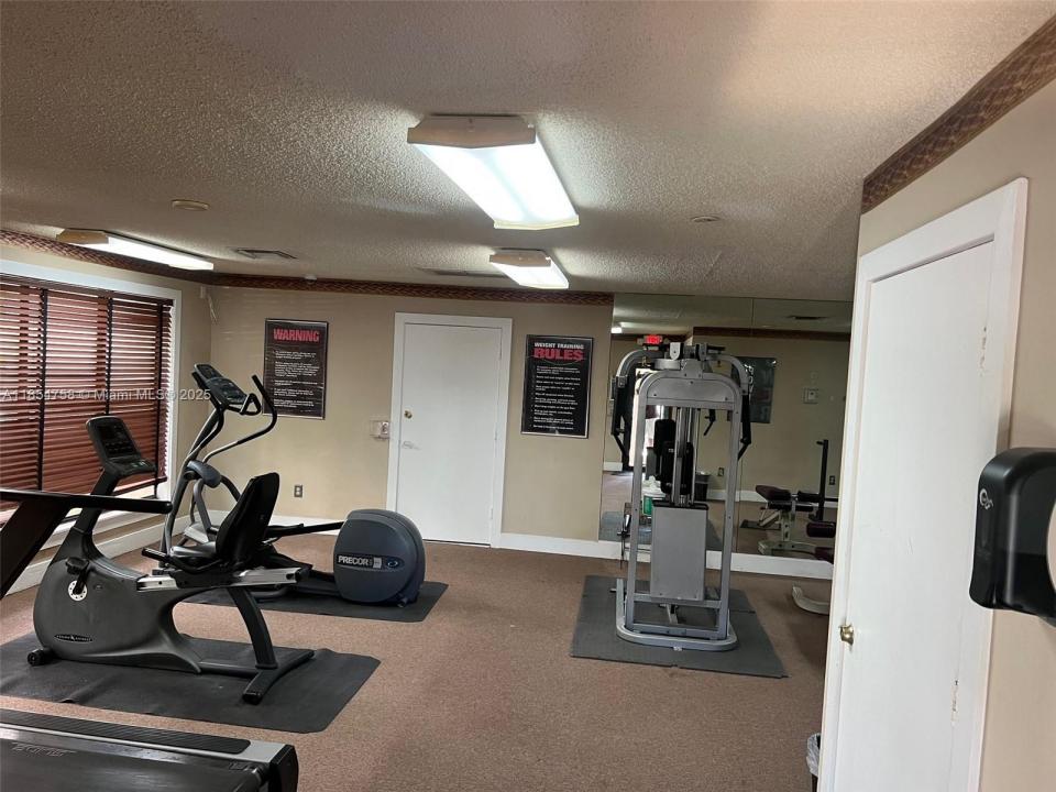 4261 W Mcnab Rd 28, Pompano Beach, Flórida 33069, Estados Unidos