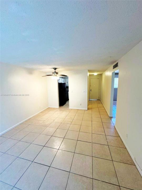 932 W Kalmia Dr 3A, Lake Park, 佛罗里达州 33403, 美国