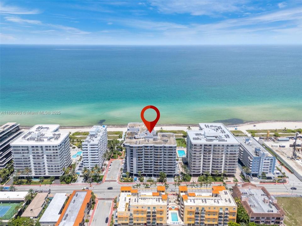 8877 Collins Ave 303, Surfside, 佛羅里達州 33154, 美國