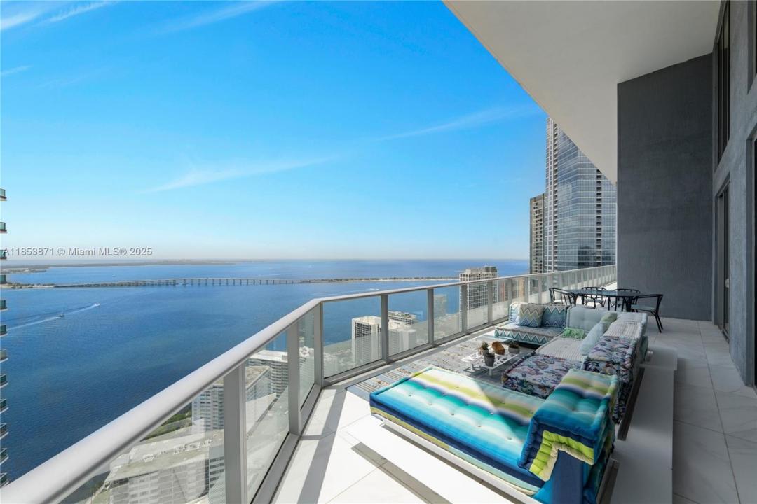 1300 Brickell Bay Dr 4401, Miami, פלורידה 33131, ארצות הברית של אמריקה