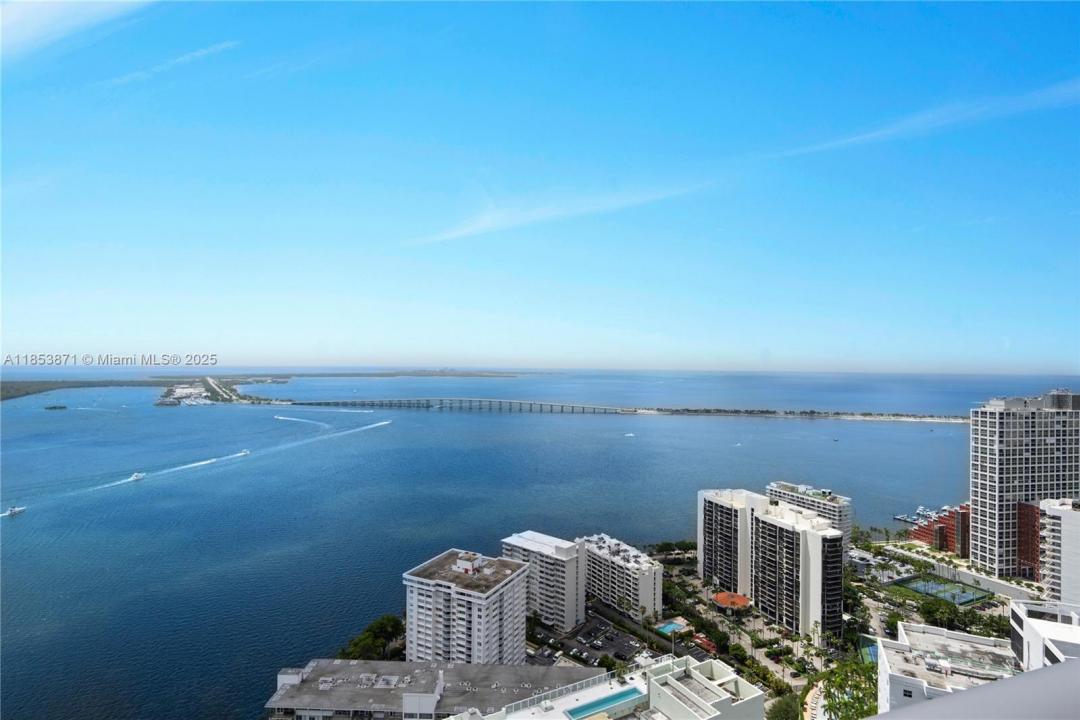 1300 Brickell Bay Dr 4401, Miami, פלורידה 33131, ארצות הברית של אמריקה