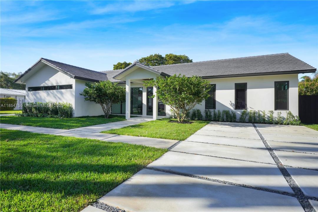 8765 SW 175th St, Palmetto Bay, Florida 33157, USA