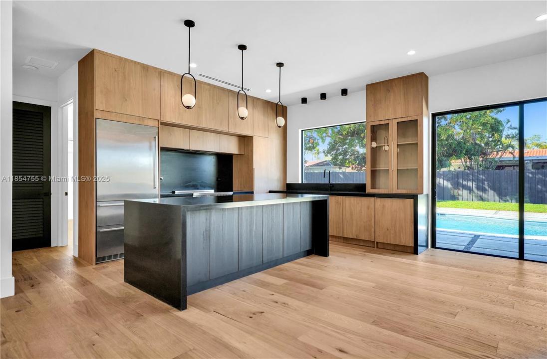 8765 SW 175th St, Palmetto Bay, Florida 33157, USA