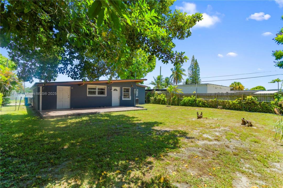 3760 SW 47th Ave, West Park, Florida 33023, Amerika Birleşik Devletleri