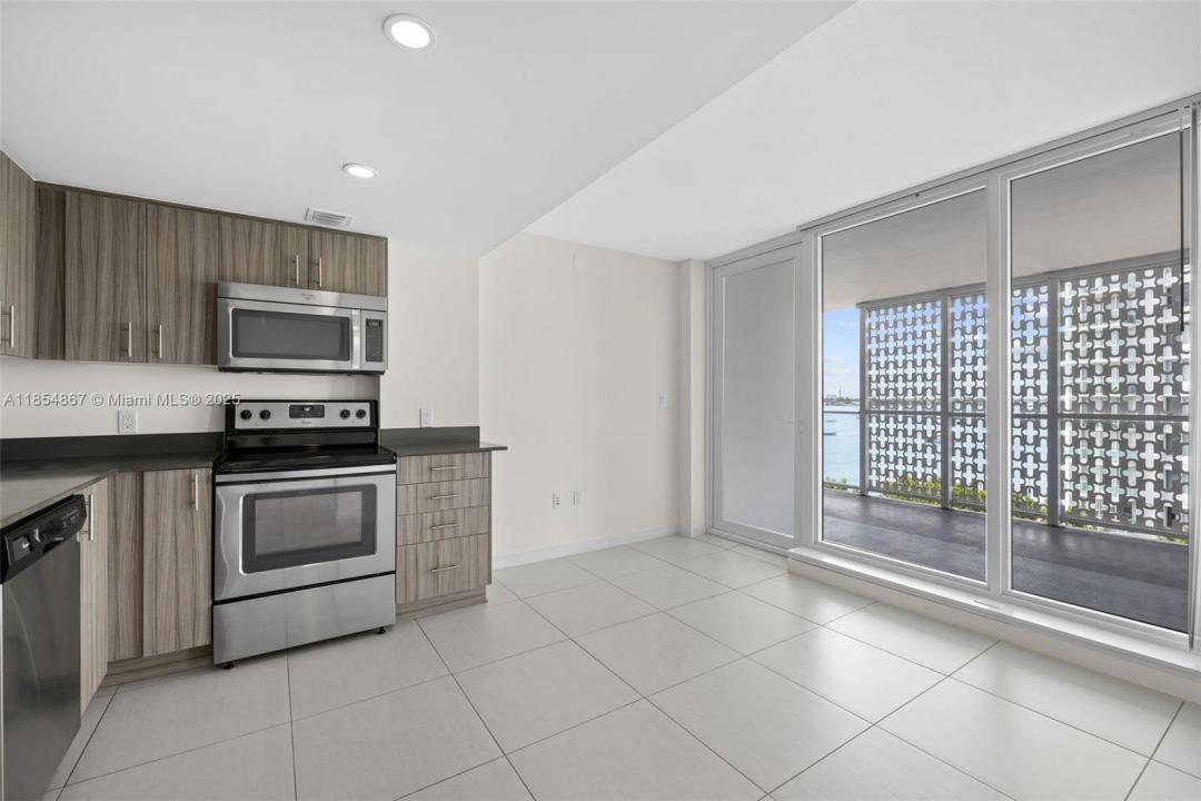 910 West Ave 0326, Miami Beach, Floride 33139, États-Unis