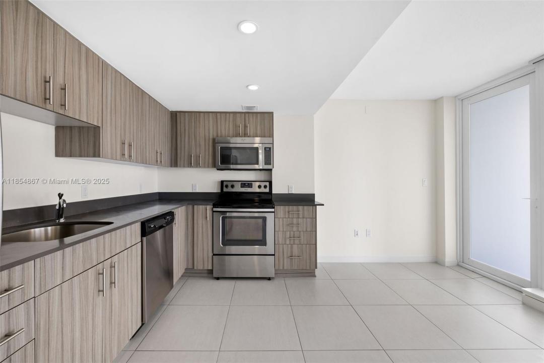 910 West Ave 0326, Miami Beach, Floride 33139, États-Unis