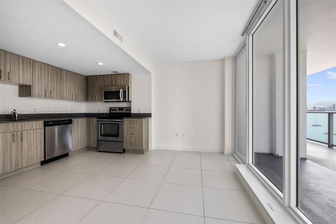 910 West Ave 0326, Miami Beach, Floride 33139, États-Unis