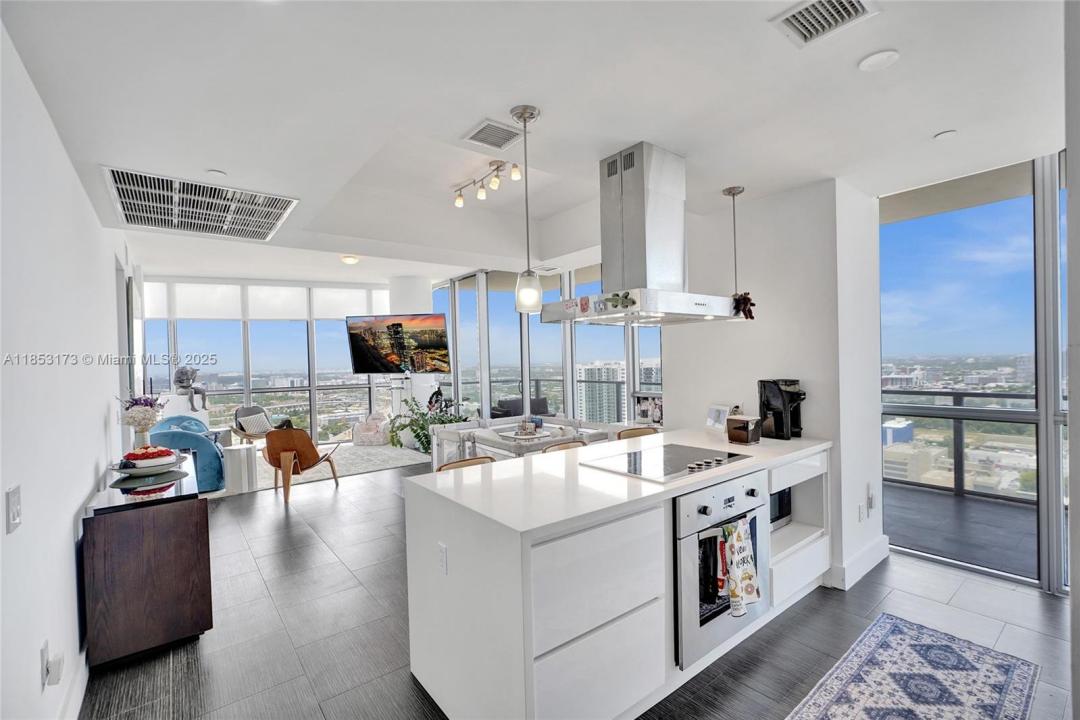 1100 Biscayne Blvd 3708, Miami, Flórida 33132, Estados Unidos